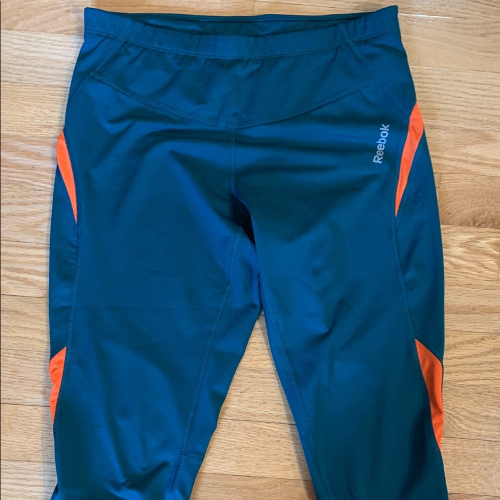 Reebok cropped running pants Med VGUC